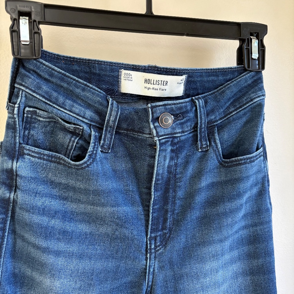 Hollister 000 High Rise Flare Jeans - Picture 4 of 5
